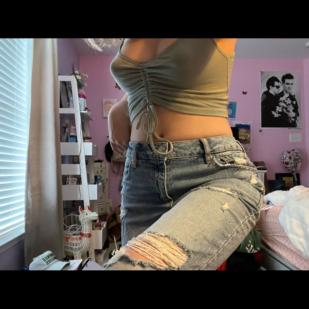 Garage Medium Blue Ripped Mom Jeans Size 1